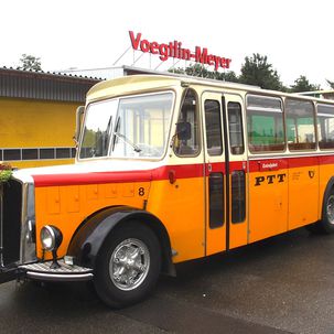 Oldtimer-Bus «Berni» der Firma Voegtlin-Meyer AG